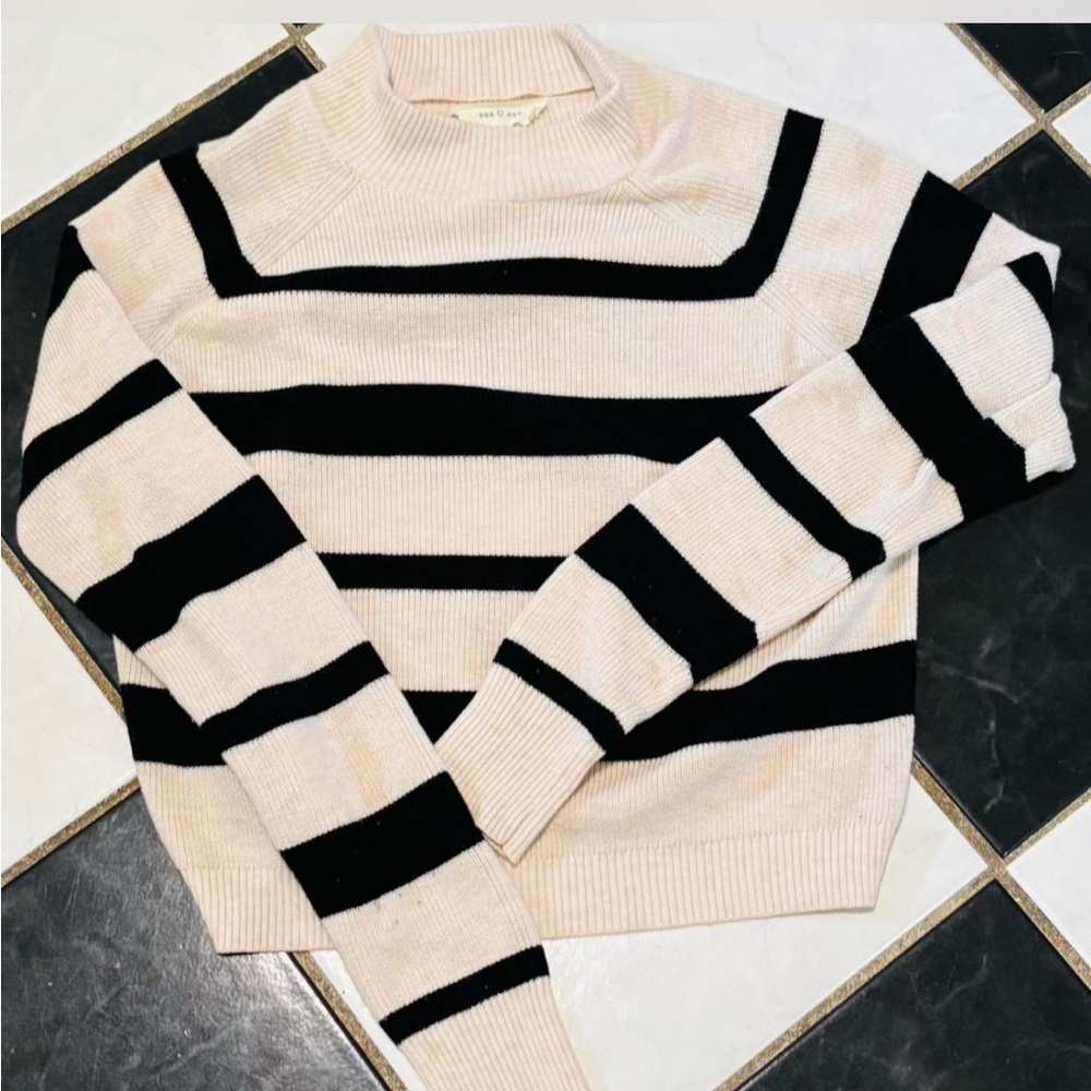 Ese O Ese Black and White Striped Sweater